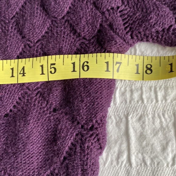 Alfred Sung scalloped knit plum coloured long sleeved sweater. Medium.💜 - Picture 6 of 10